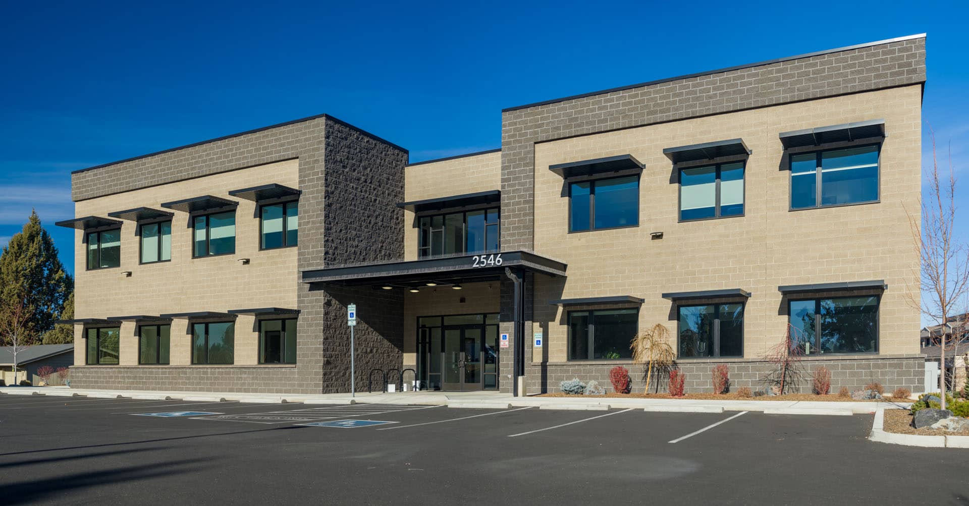 Exterior of commercial medical office building by Full Circle Design