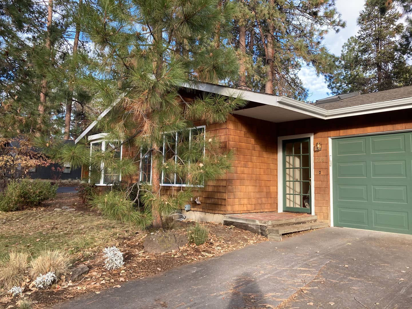 Exterior view of home with SIP roof and wall panels (ADU).