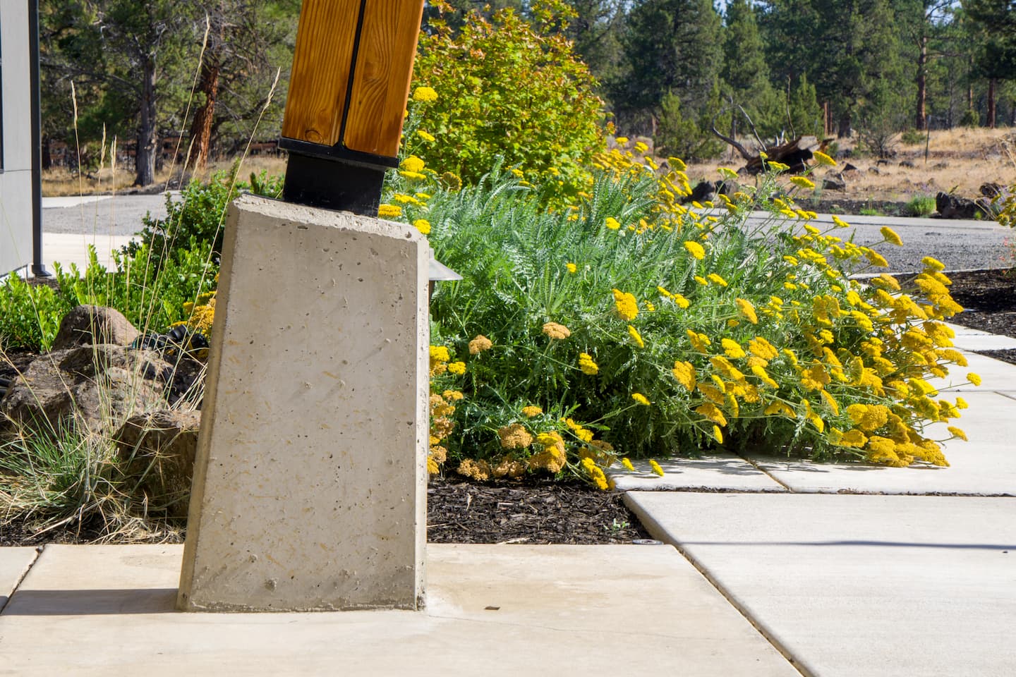 Exterior of new home build by Full Circle Design Bend's best architectural and design firm